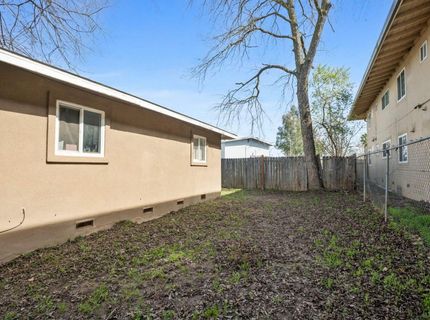 694-698 Eleanor Ave, Sacramento, CA 95815 Photo