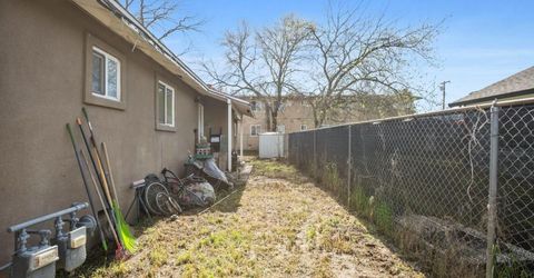 694-698 Eleanor Ave, Sacramento, CA 95815 Photo