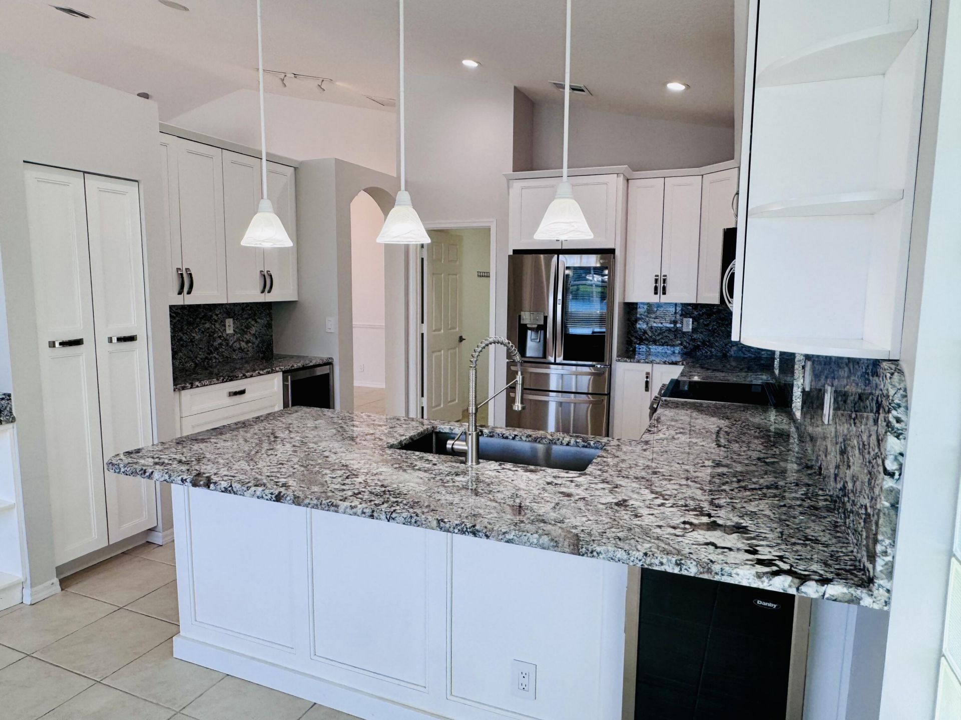 9360 Cove Point Circle, Boynton Beach, FL 33472 Photo