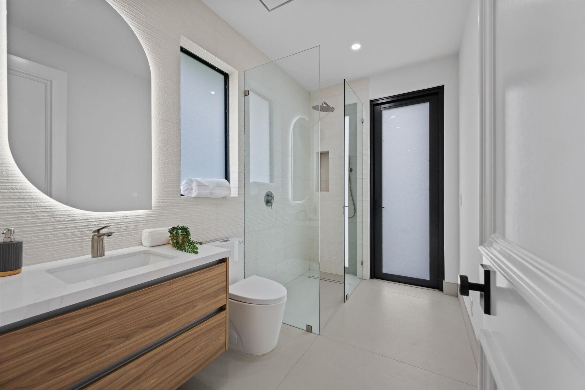 1330 Breakers West Boulevard, West Palm Beach, FL 33411 Photo