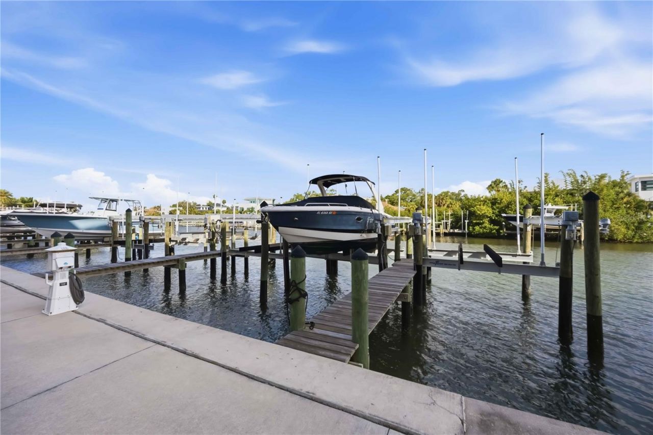 1703 N Tamiami Trail, Unit 406, Sarasota, FL 34234 Photo