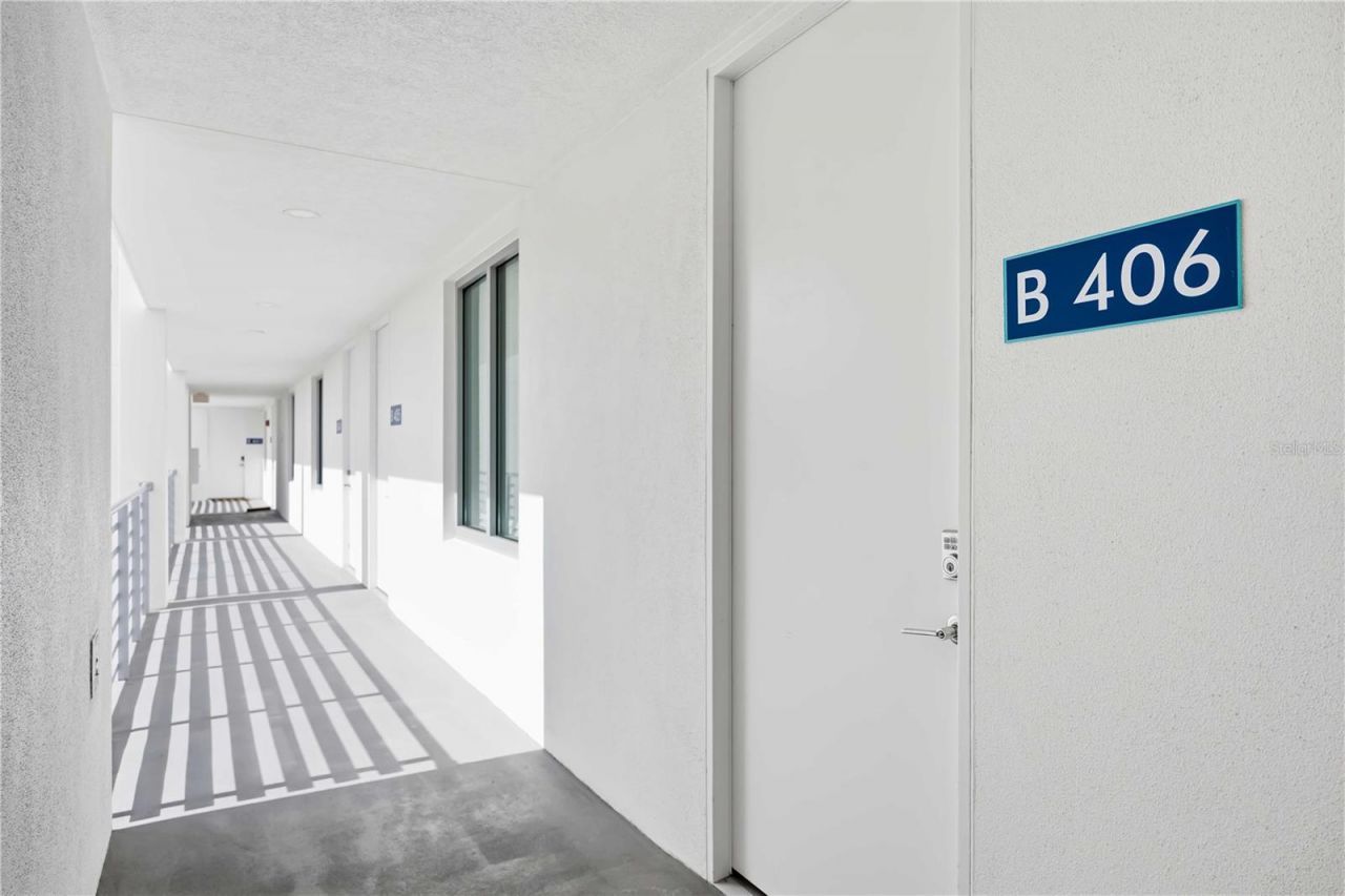 1703 N Tamiami Trail, Unit 406, Sarasota, FL 34234 Photo