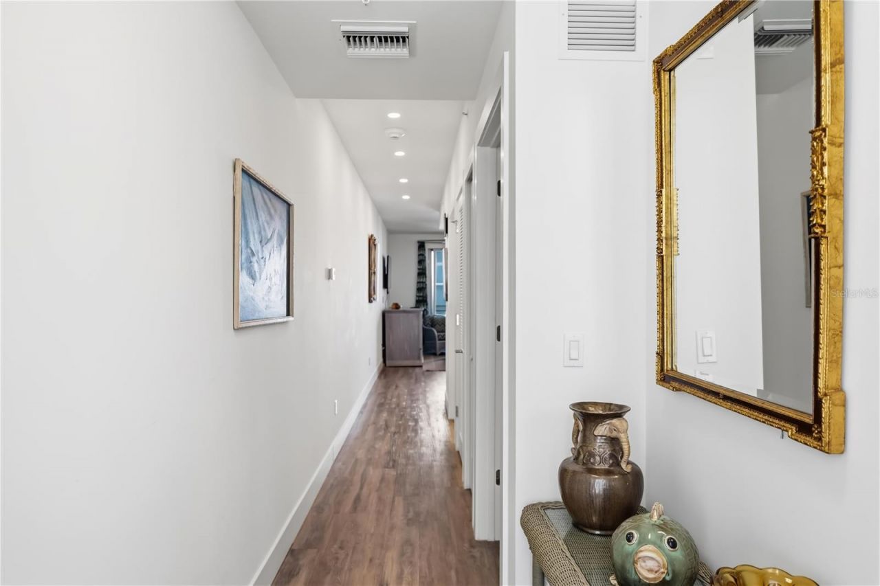 1703 N Tamiami Trail, Unit 406, Sarasota, FL 34234 Photo