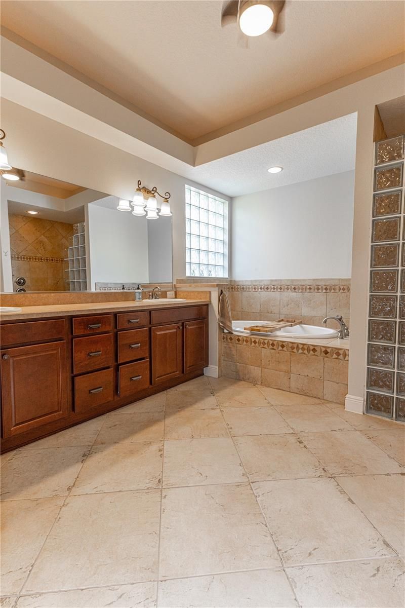 10517 NE 27th Street, Oxford, FL 34484 Photo