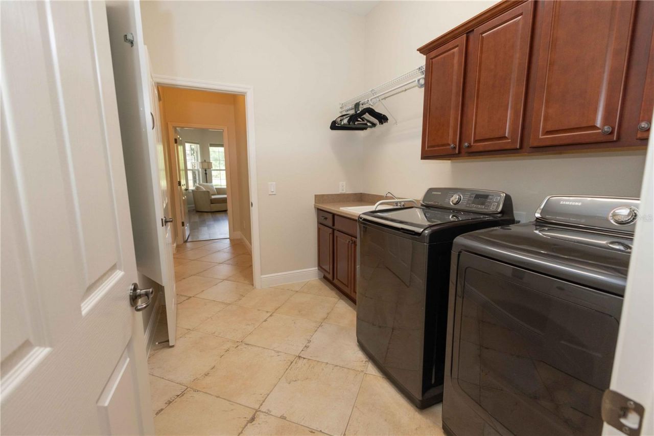 10517 NE 27th Street, Oxford, FL 34484 Photo