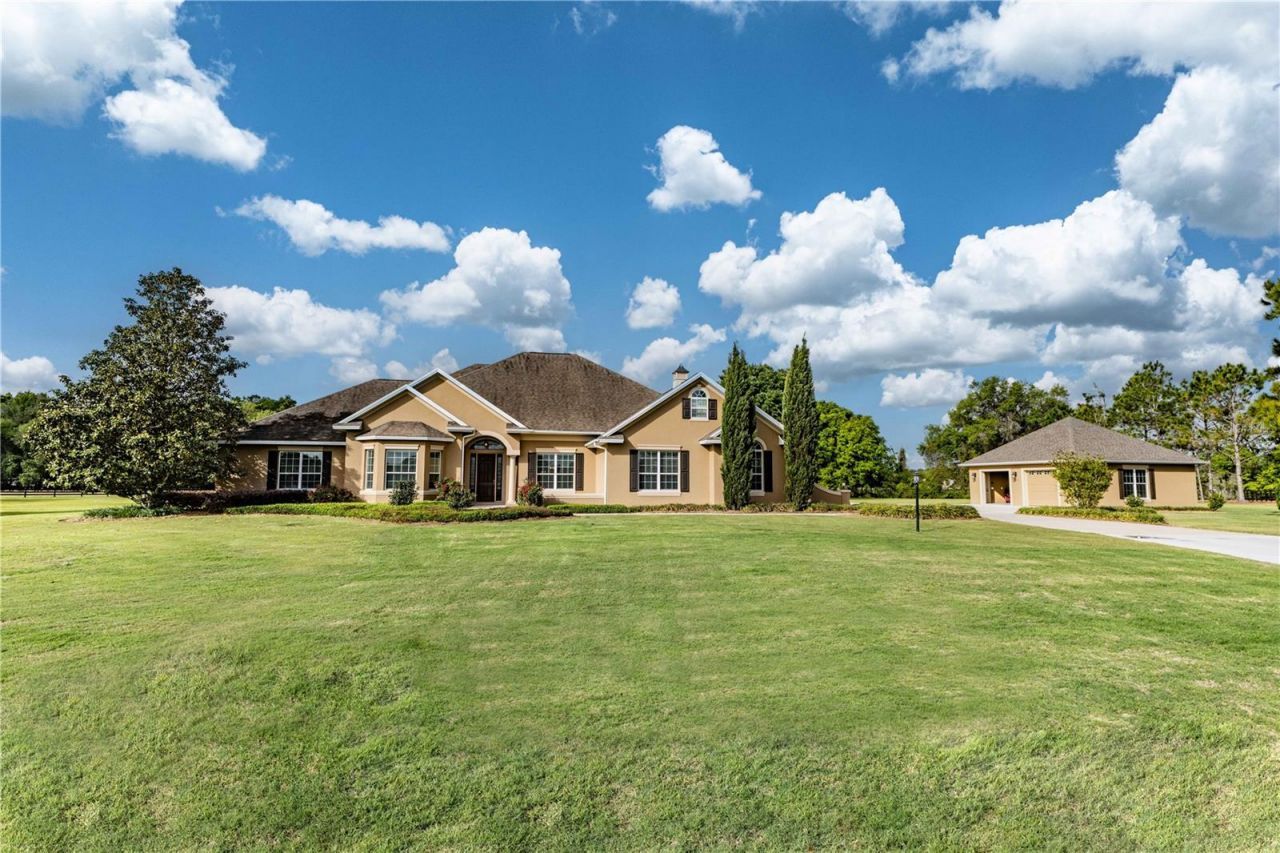 10517 NE 27th Street, Oxford, FL 34484 Photo