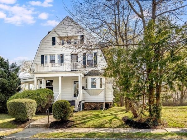 39 Draper Ter, Montclair, NJ 07042