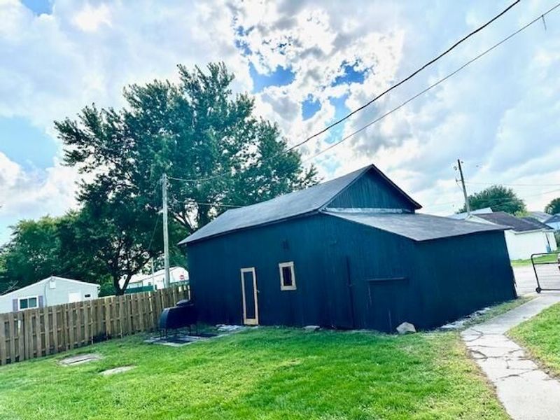 55 E Federal Street, Sedalia, OH 43151 Photo 7