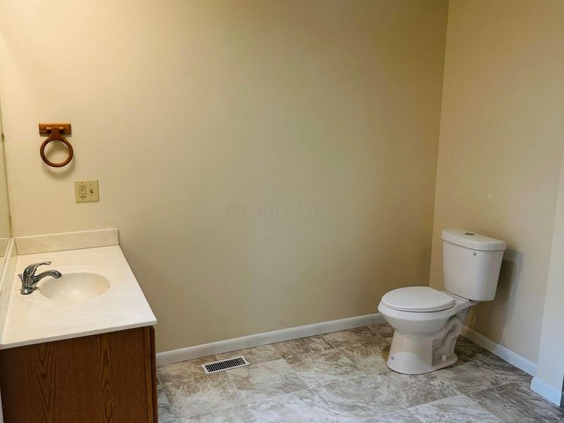 55 E Federal Street, Sedalia, OH 43151 Photo 8