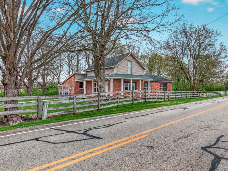 8700 Quaker Trace Road, Gratis Twp, OH 45311 Photo 2