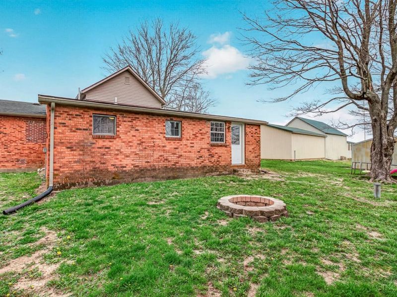 8700 Quaker Trace Road, Gratis Twp, OH 45311 Photo 24