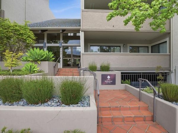 793 Elm Street, Unit 21, San Carlos, CA 94070