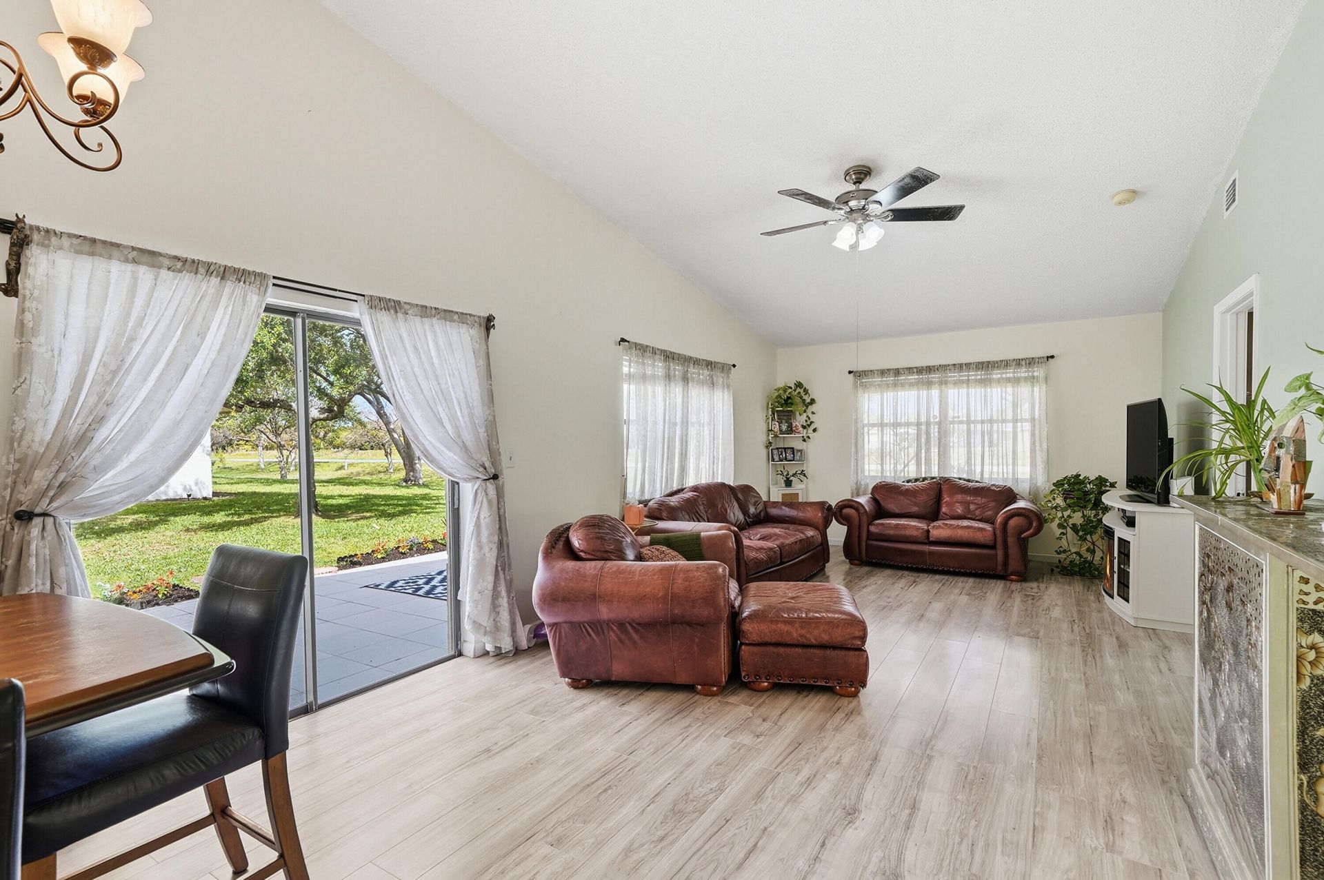 6627 N Parkway Drive, Unit 1, Margate, FL 33068 Photo