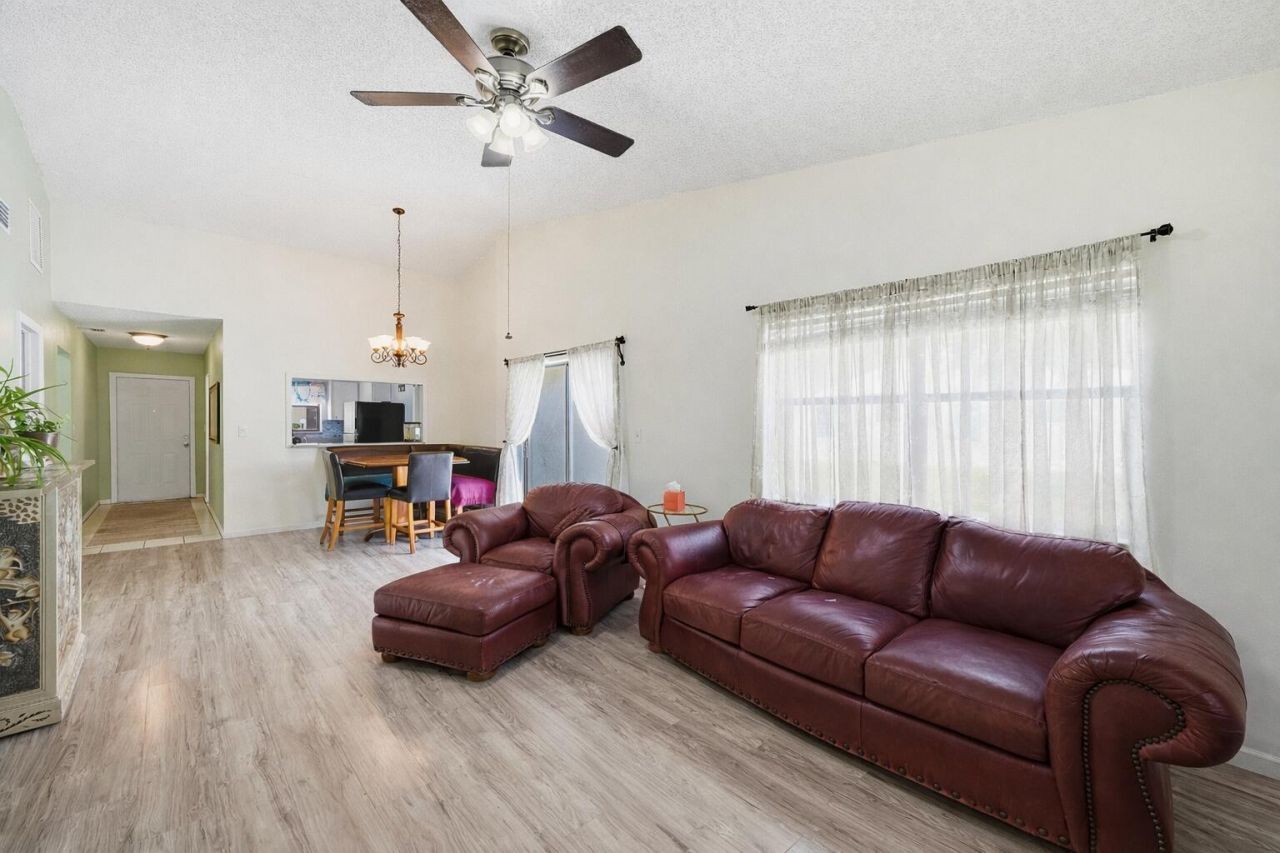 6627 N Parkway Drive, Unit 1, Margate, FL 33068 Photo