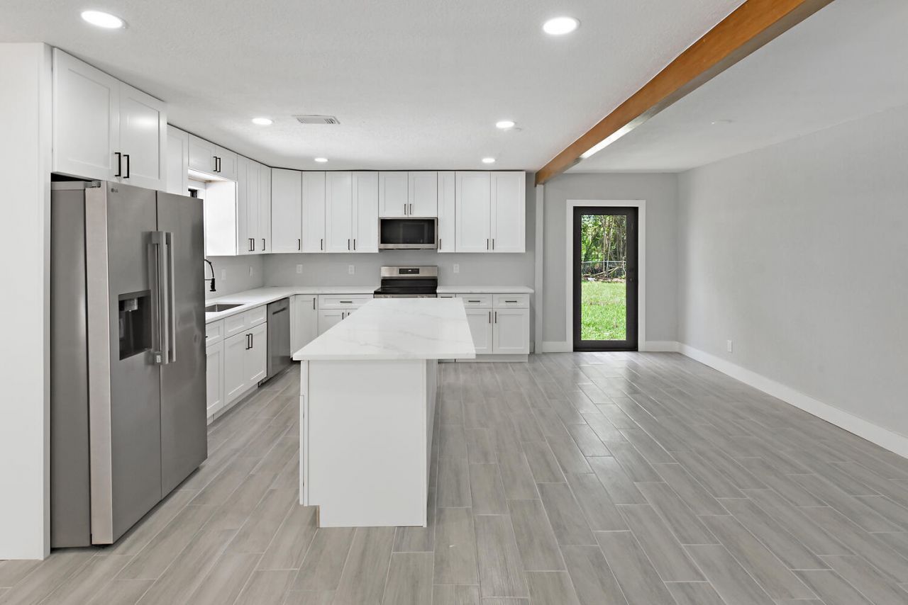 8587 SW 18th Avenue, Stuart, FL 34997 Photo