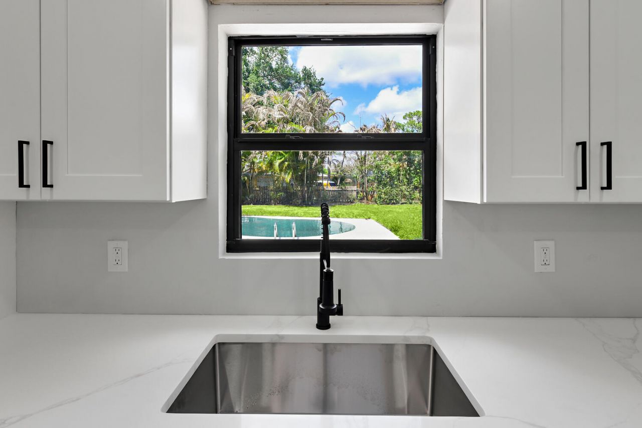 8587 SW 18th Avenue, Stuart, FL 34997 Photo