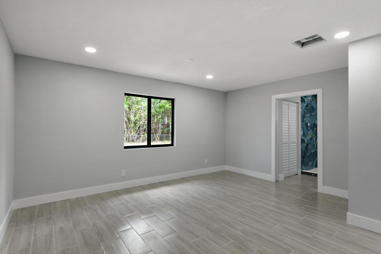 8587 SW 18th Avenue, Stuart, FL 34997 Photo