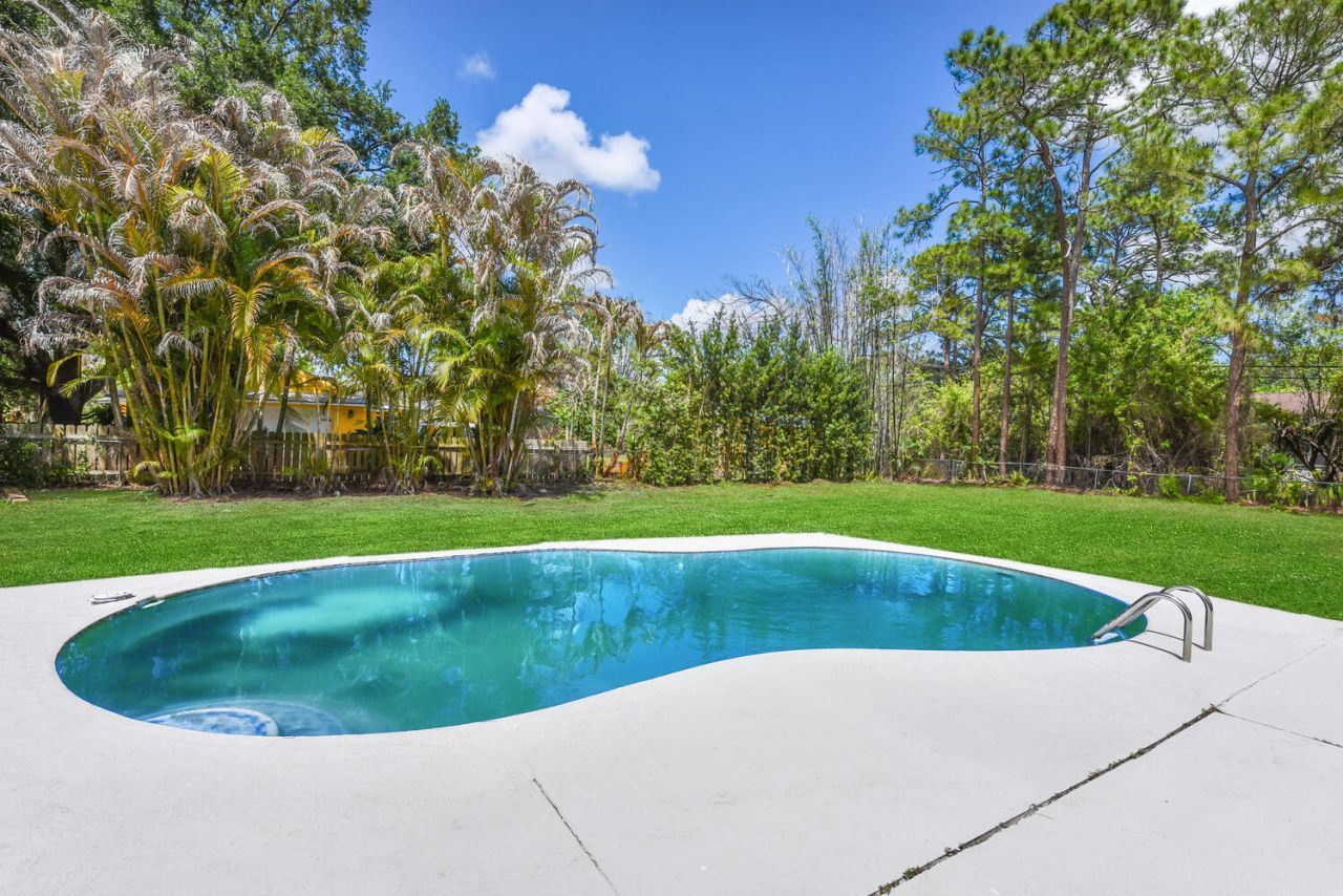 8587 SW 18th Avenue, Stuart, FL 34997 Photo