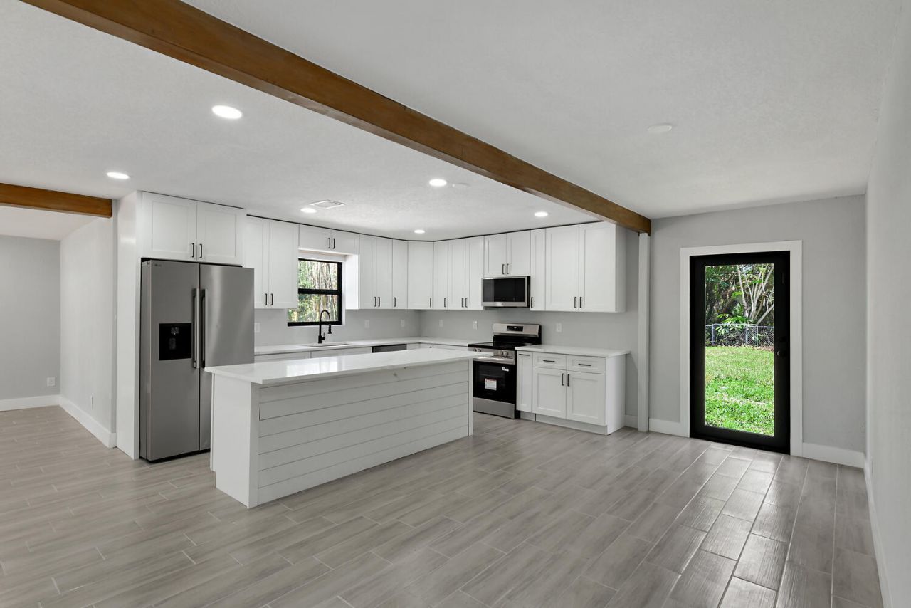 8587 SW 18th Avenue, Stuart, FL 34997 Photo