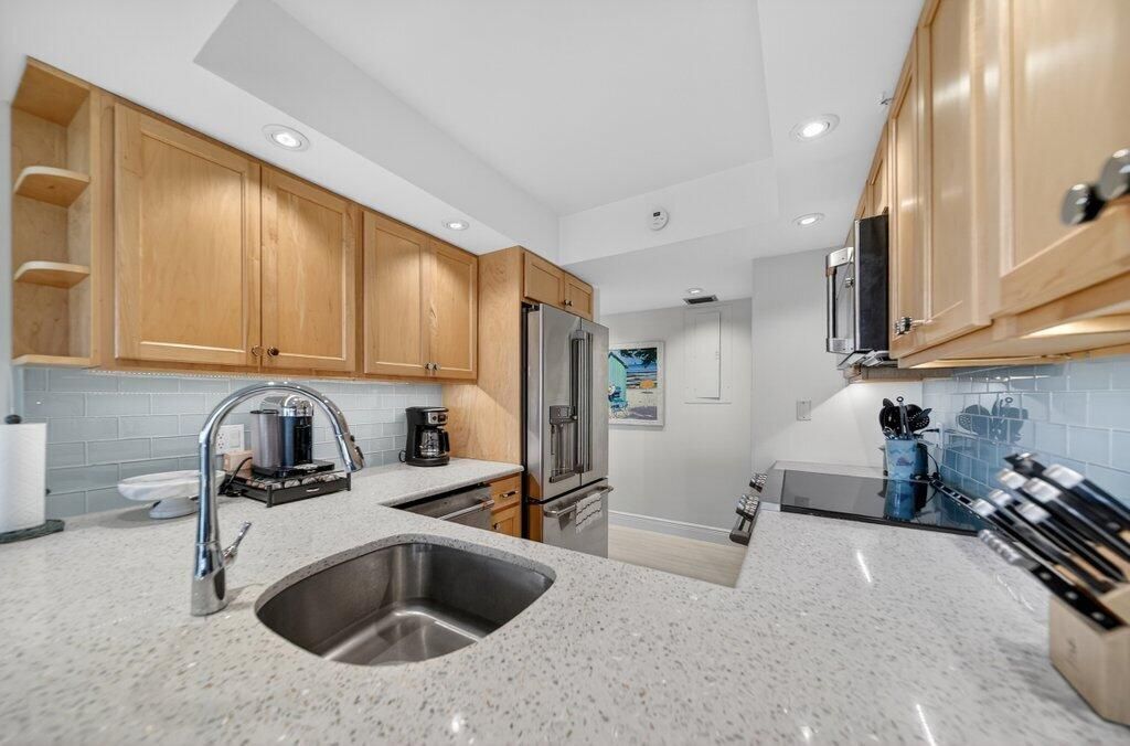 218 NE Edgewater Drive, Unit 218, Hutchinson Island, FL 34996 Photo