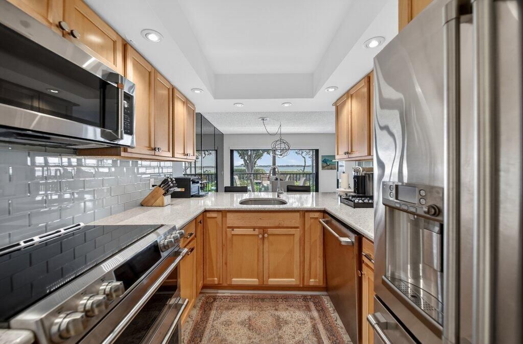 218 NE Edgewater Drive, Unit 218, Hutchinson Island, FL 34996 Photo