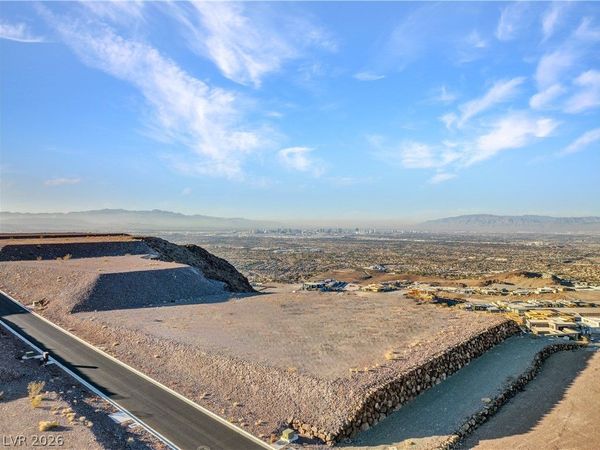 22 Soaring Rock Court, Henderson, NV 89012