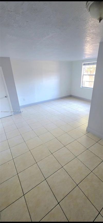 1805 W 56th St, Unit 209, Hialeah, FL 33012 Photo