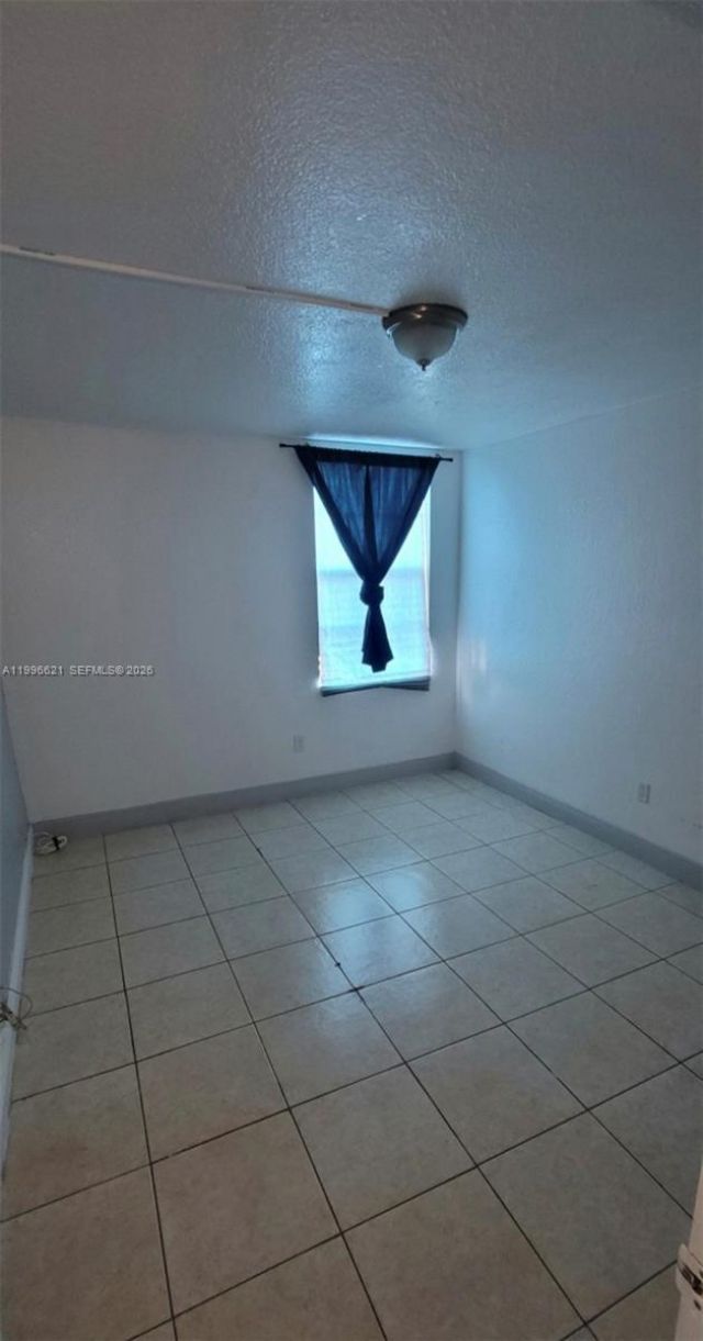 1805 W 56th St, Unit 209, Hialeah, FL 33012 Photo