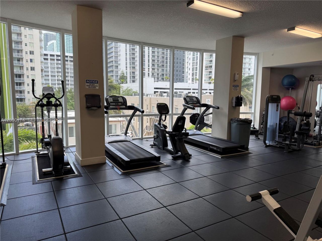 601 NE 23rd St, Unit 903, Miami, FL 33137 Photo