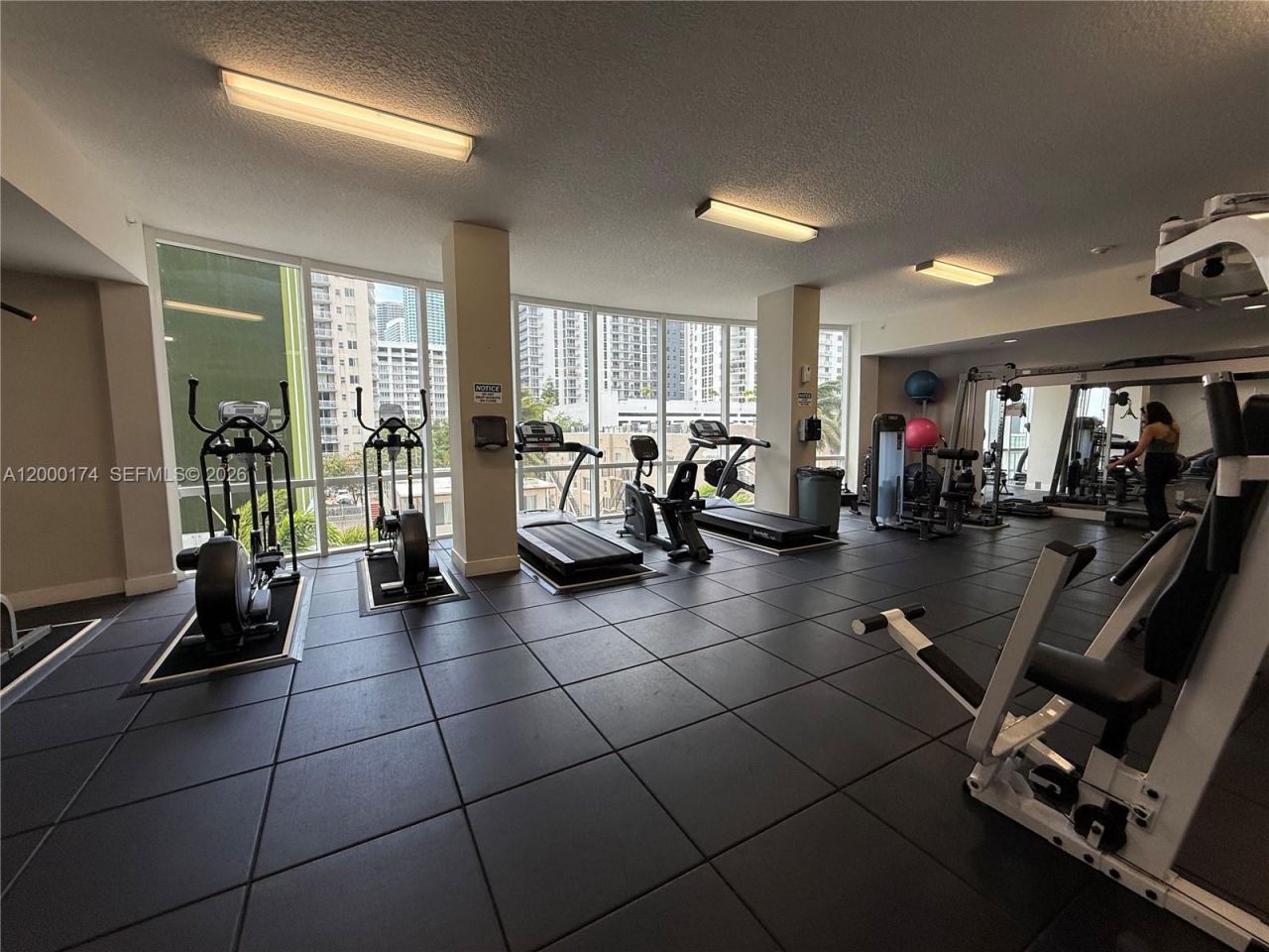 601 NE 23rd St, Unit 903, Miami, FL 33137 Photo