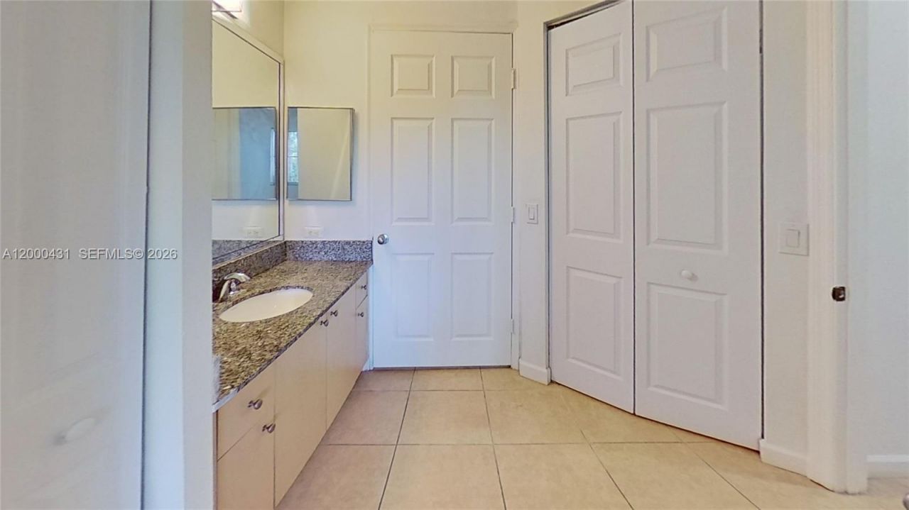 2493 Centergate Dr, Unit 103, Miramar, FL 33025 Photo