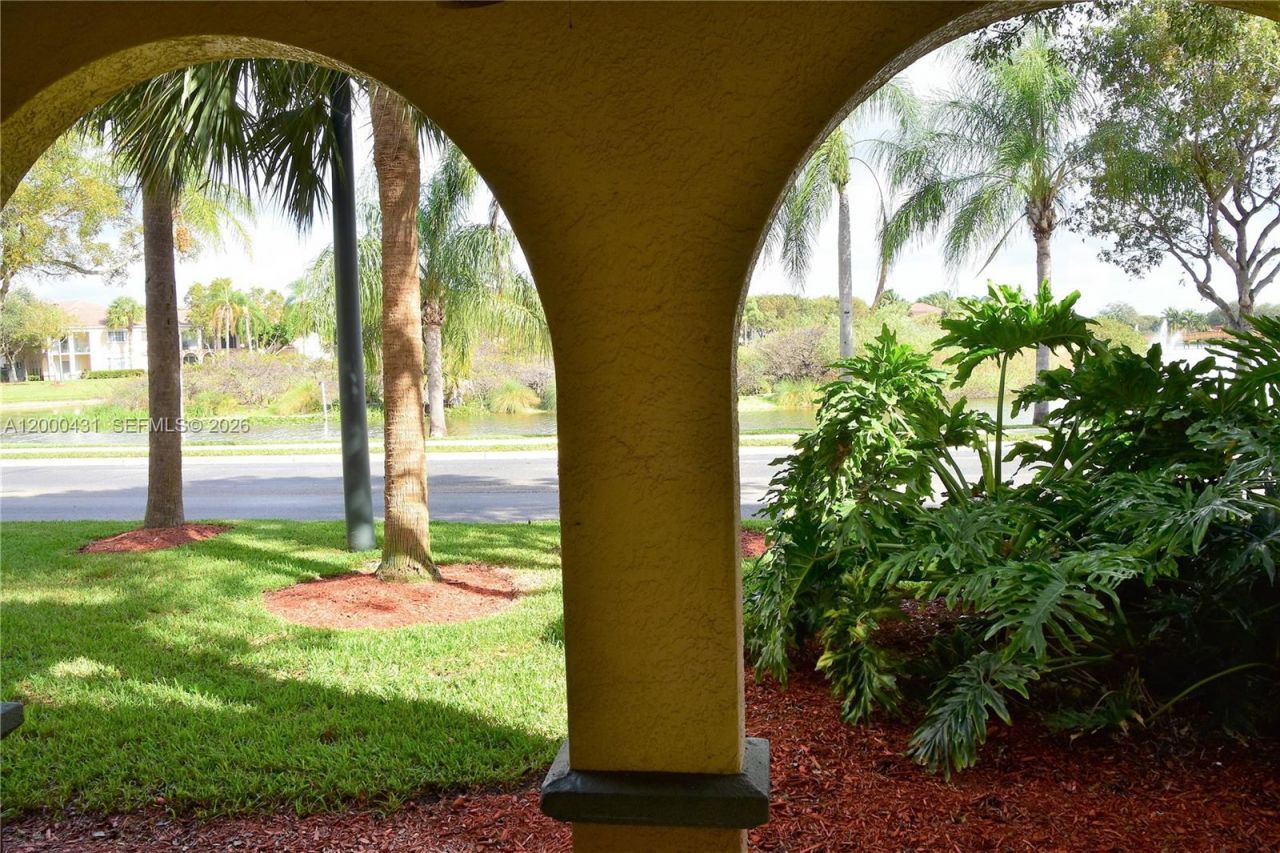 2493 Centergate Dr, Unit 103, Miramar, FL 33025 Photo