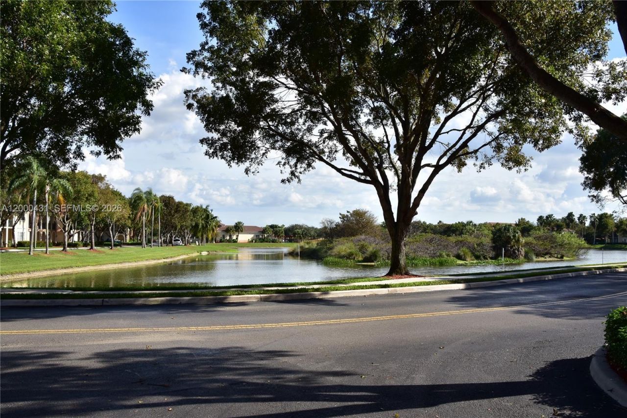 2493 Centergate Dr, Unit 103, Miramar, FL 33025 Photo