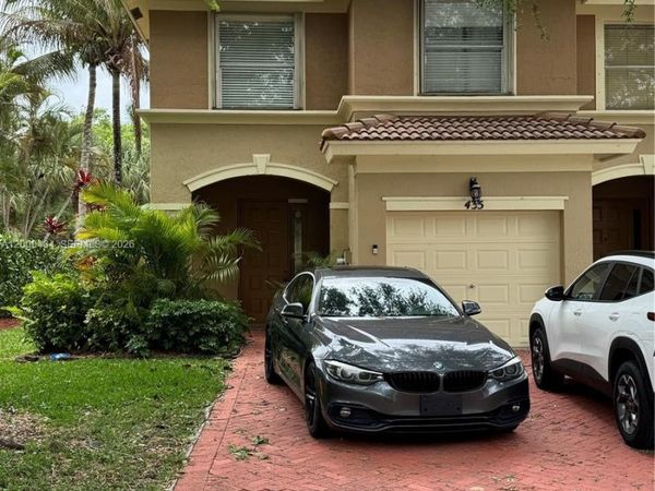 435 Rainbow Springs Ter, Royal Palm Beach, FL 33411