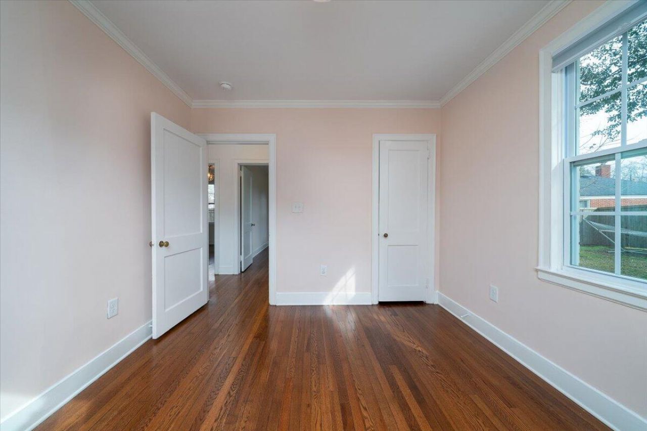 20 Timmerman Drive Photo 13