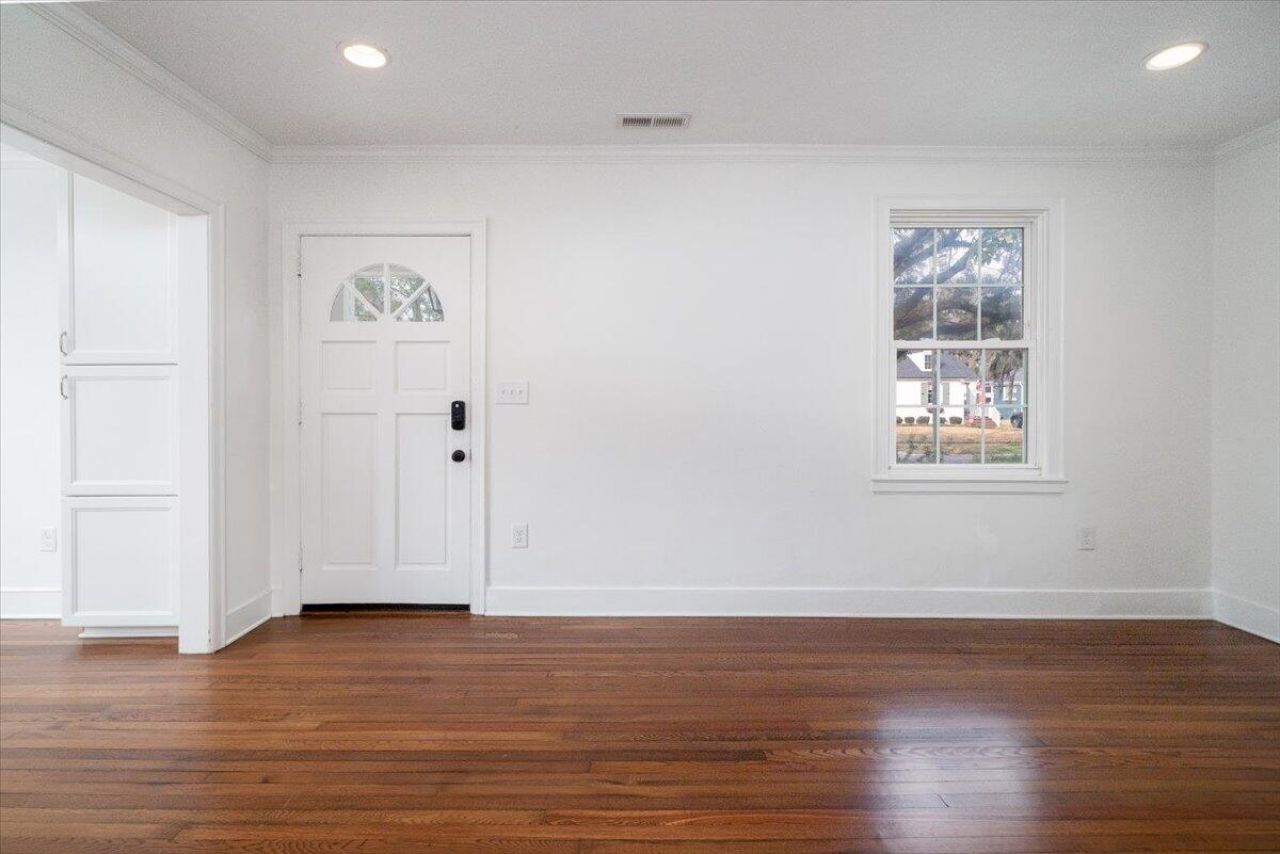 20 Timmerman Drive Photo 6