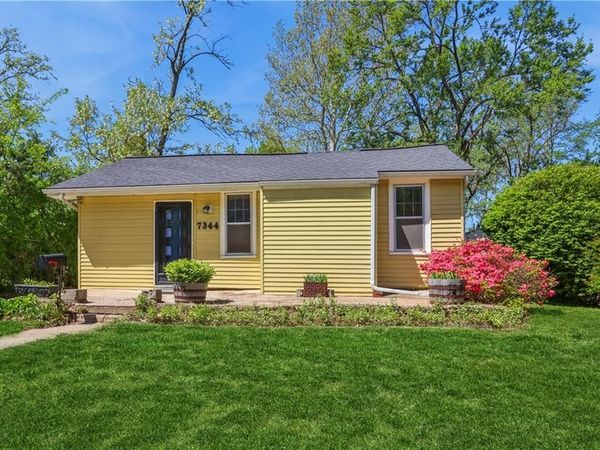 7344 Oak Street, Kansas City, MO 64114