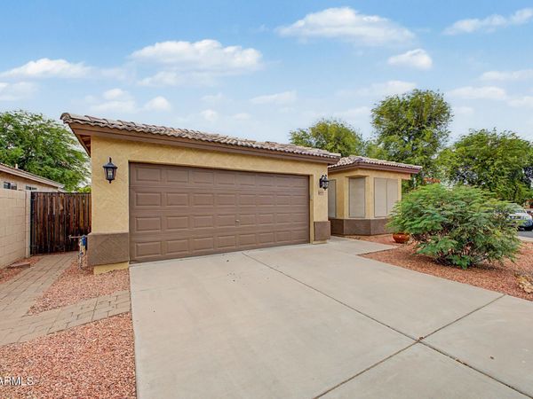 10809 W CAMBRIDGE Avenue, Avondale, AZ 85392