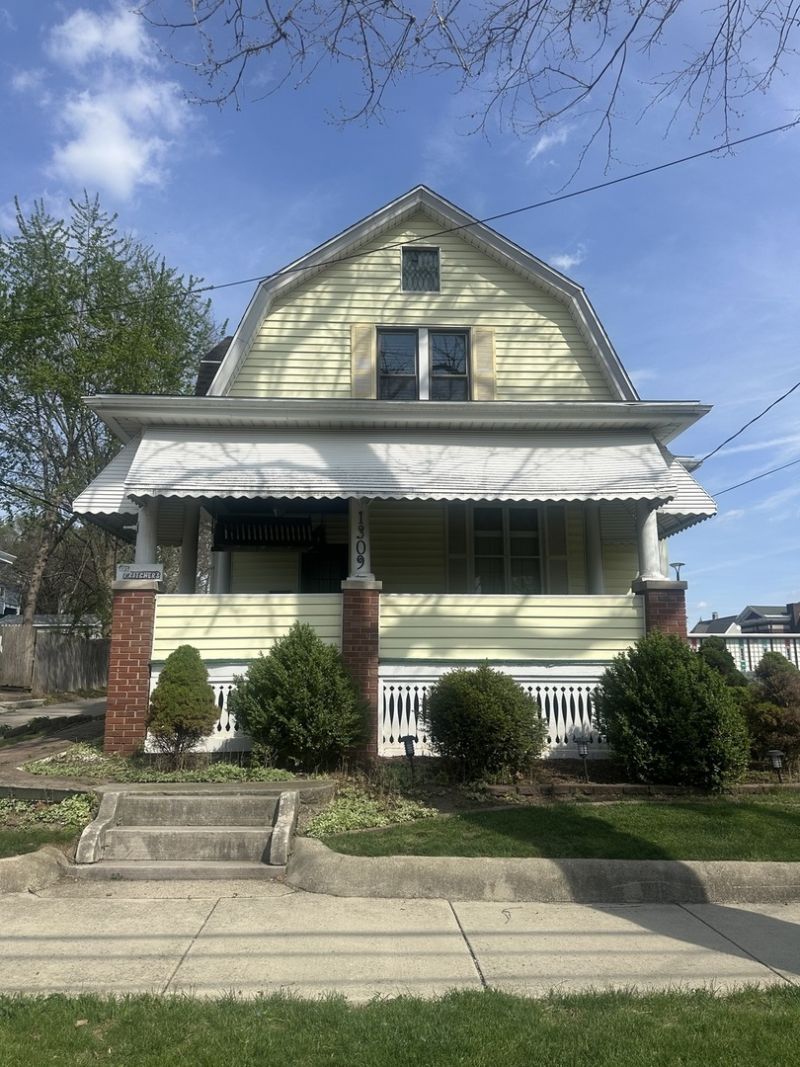 1309 N Lee Street, Bloomington, IL 61701 Main Photo