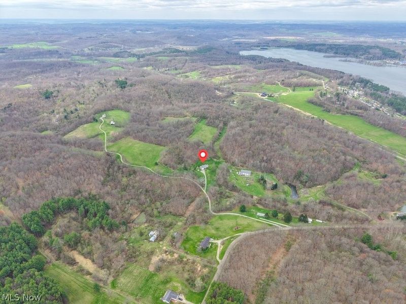 3139 Camille Road SW, Sherrodsville, OH 44675 Photo 12