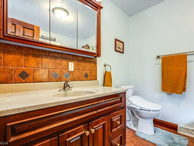 3139 Camille Road SW, Sherrodsville, OH 44675 Photo 35