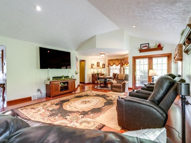 3139 Camille Road SW, Sherrodsville, OH 44675 Photo 47