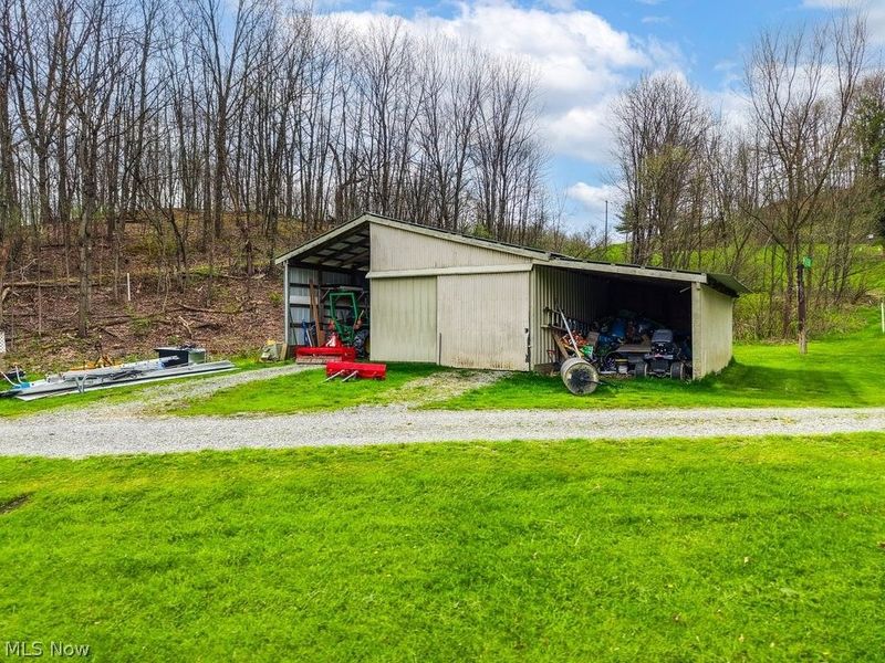 3139 Camille Road SW, Sherrodsville, OH 44675 Photo 7