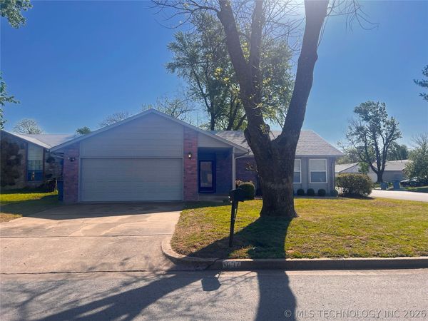 6717 S Saint Louis Avenue , Tulsa, OK 74136
