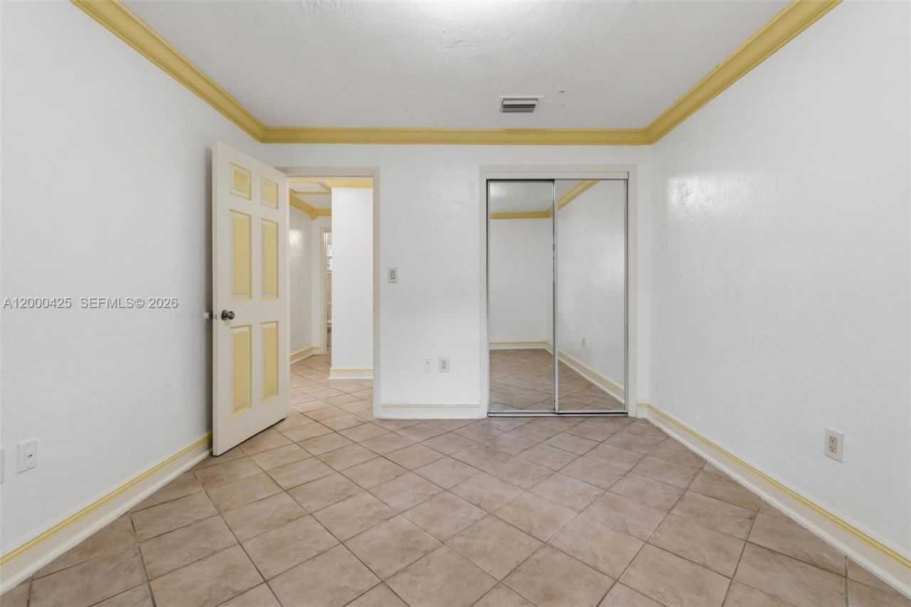 3147 Mcdonald St, Unit 2, Miami, FL 33133 Photo