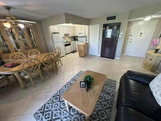 4980 E Sabal Palm Blvd, Unit 330, Tamarac, FL 33319 Photo