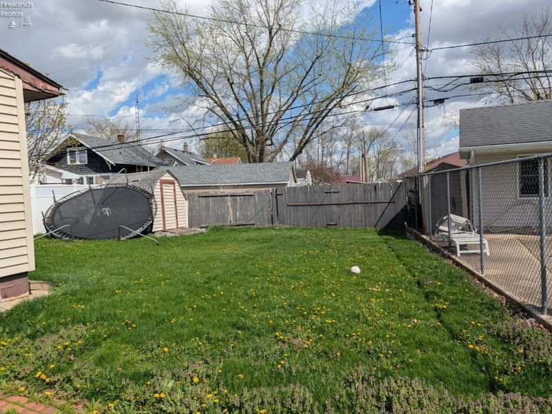 819 Rawson Avenue, Fremont, OH 43420 Photo 11