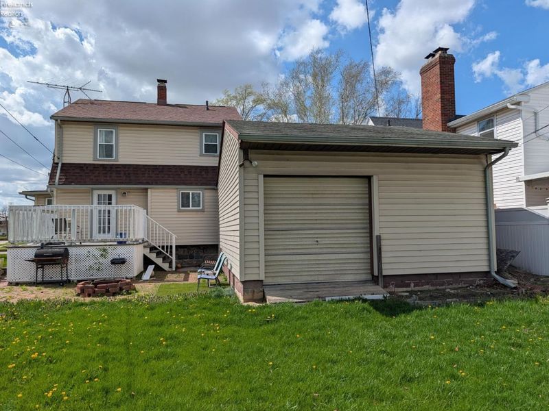 819 Rawson Avenue, Fremont, OH 43420 Photo 12