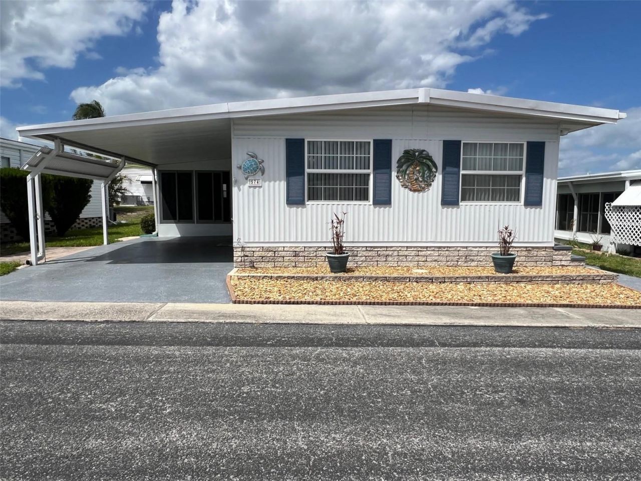574 Queen Palm Street, Largo, FL 33778 Main Photo