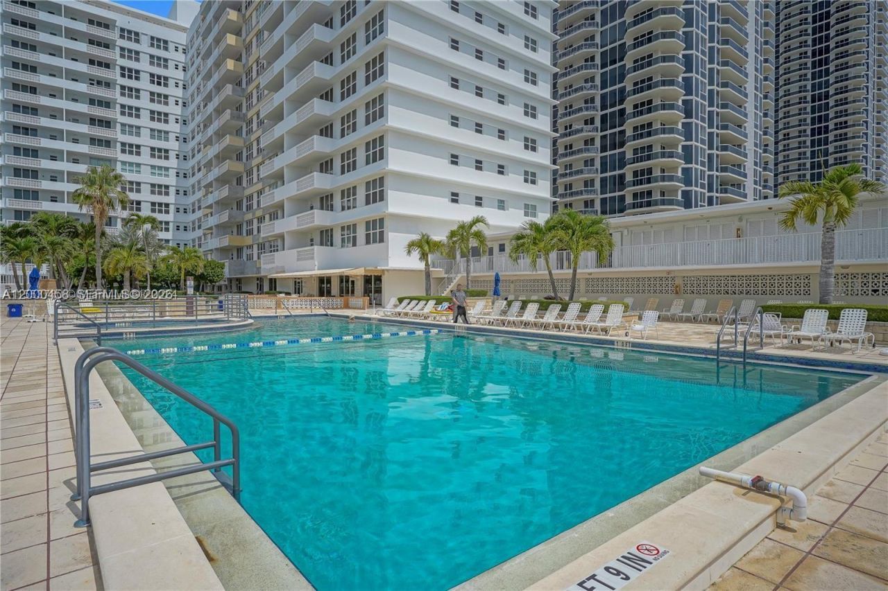 4747 Collins Ave, Unit 1108, Miami Beach, FL 33140 Photo